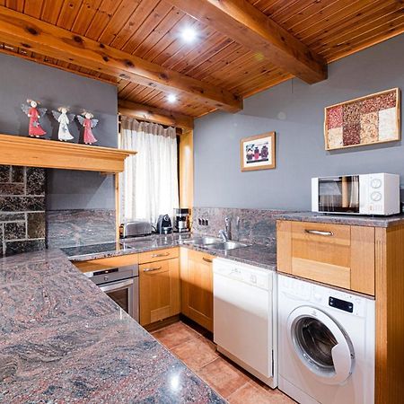 Casa Lola Pirene Villa Веля Екстериор снимка