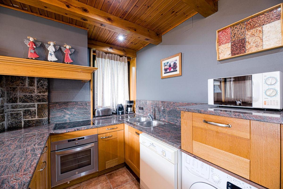 Casa Lola Pirene Villa Веля Екстериор снимка
