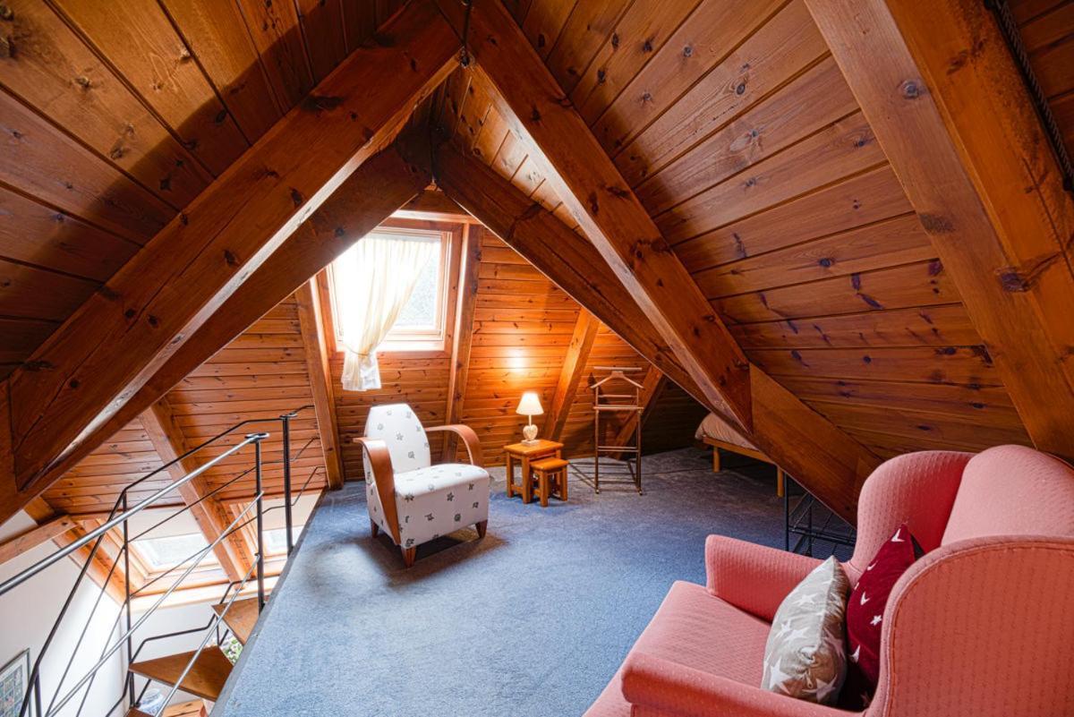 Casa Lola Pirene Villa Веля Екстериор снимка