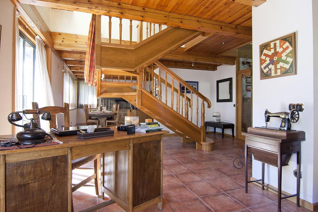 Casa Lola Pirene Villa Веля Екстериор снимка